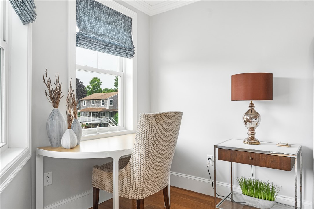 100 Algonquin Road 5