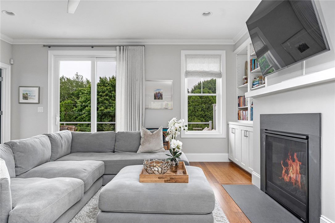 100 Algonquin Road 5