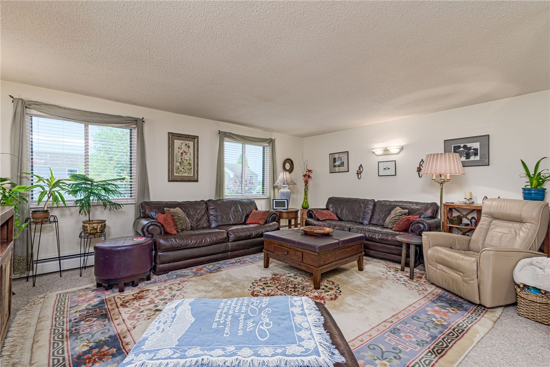 66 Girard Avenue 322