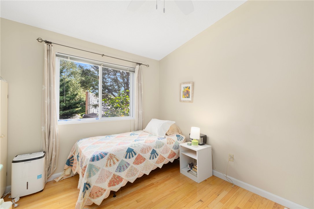 104 Conanicus Road