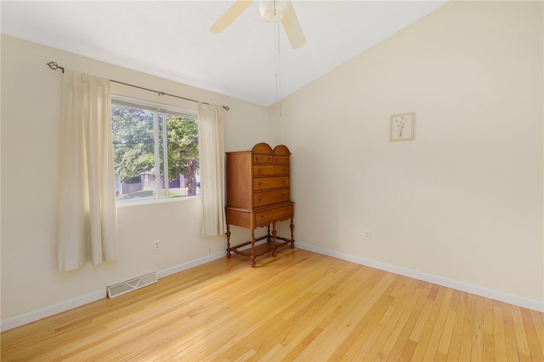 104 Conanicus Road