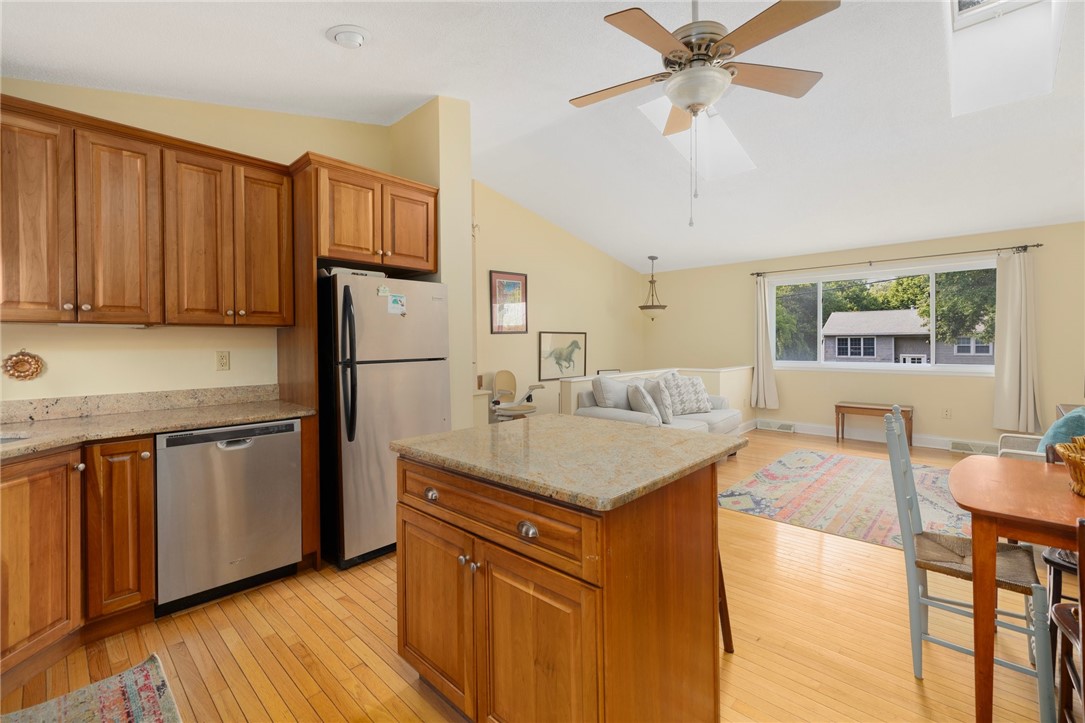 104 Conanicus Road