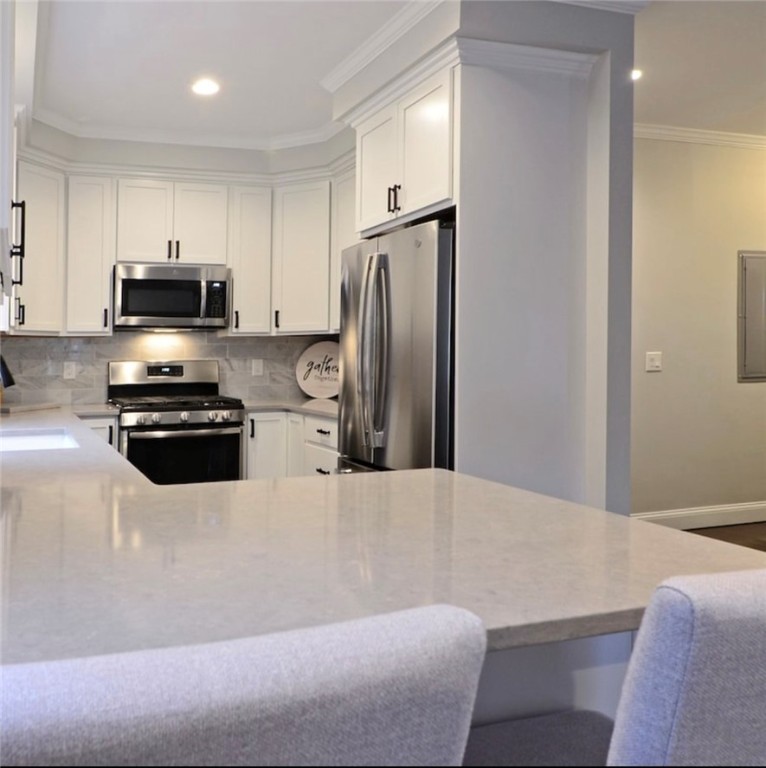 13 Arnold Avenue 1