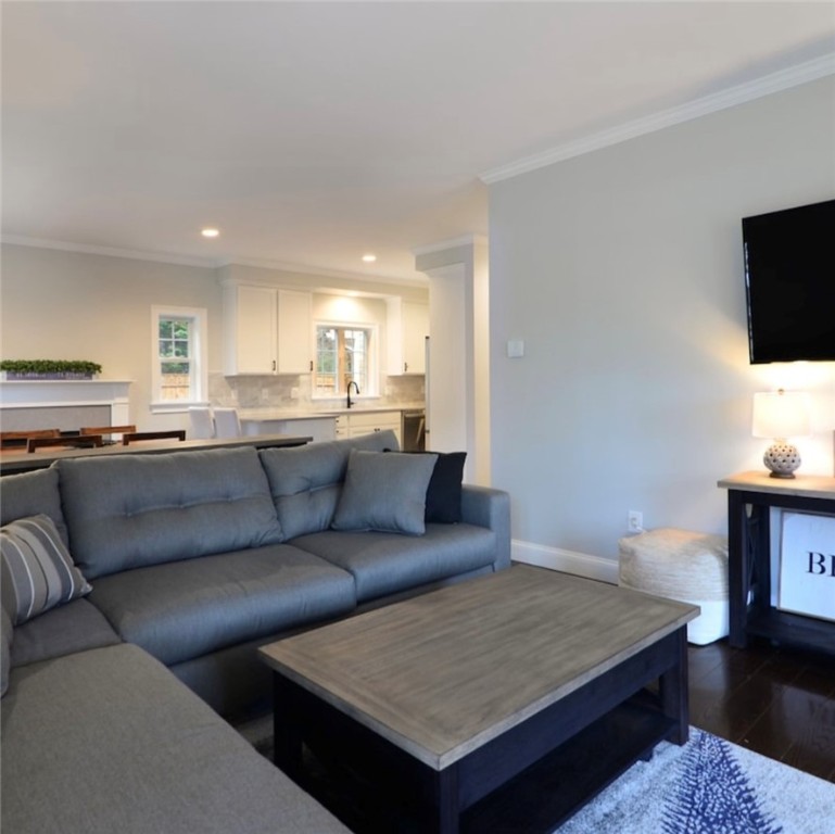 13 Arnold Avenue 1