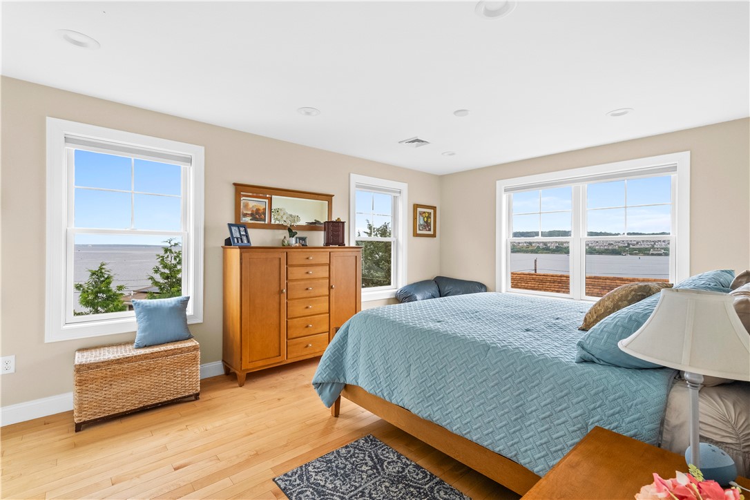 18 North Water Street