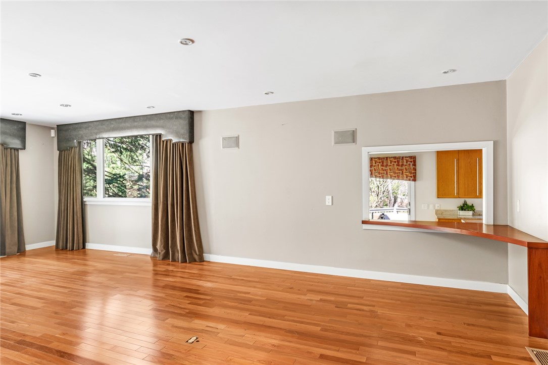5 Severn Court