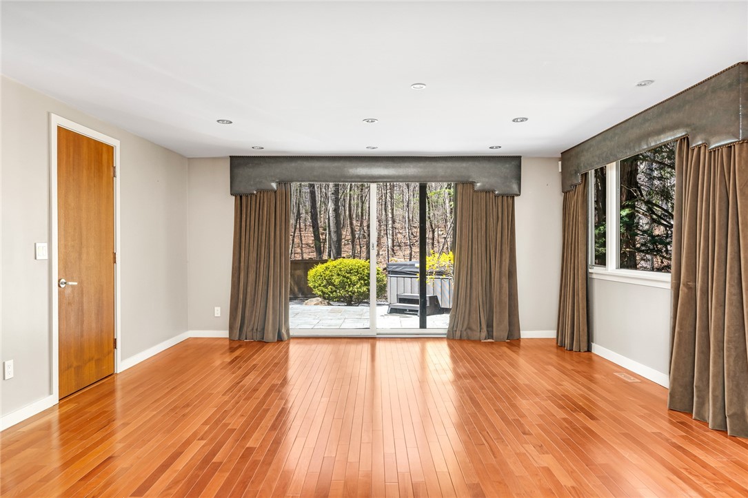 5 Severn Court