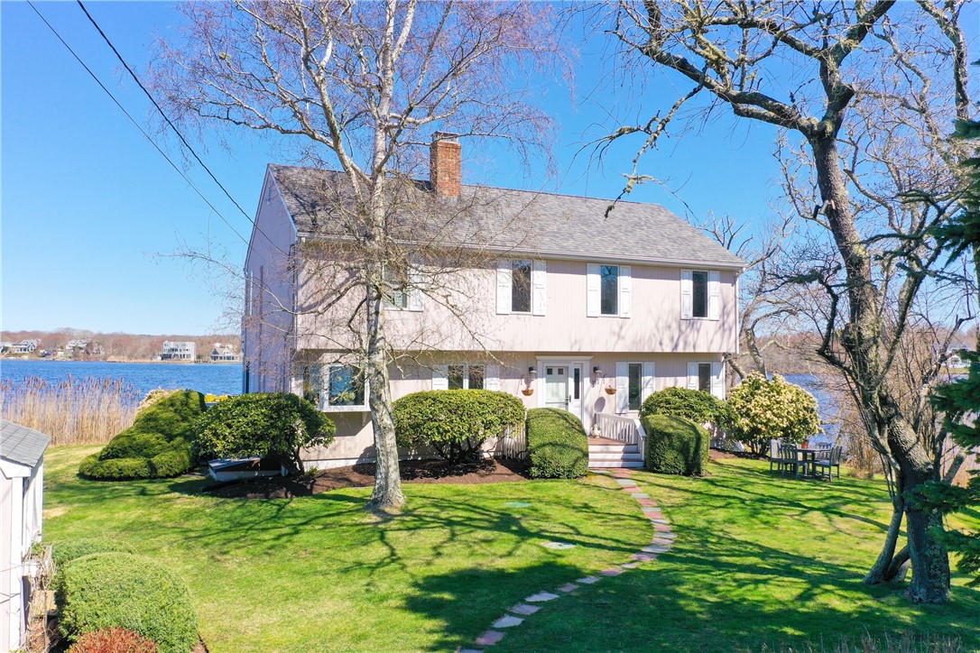183 Twin Peninsula Avenue