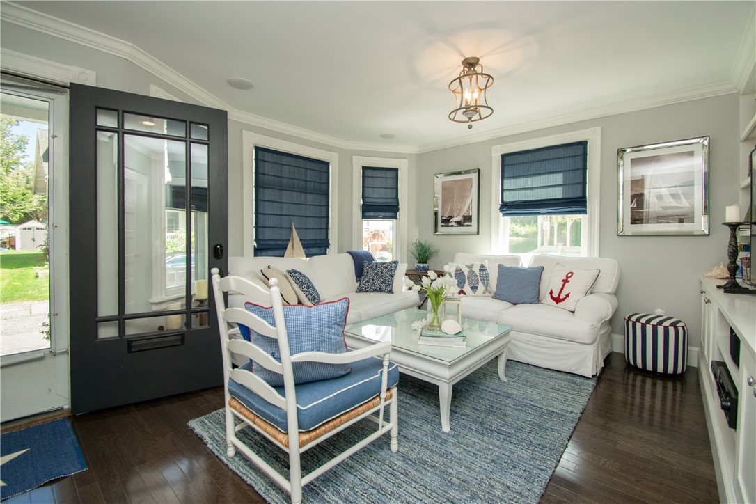 6 Bayside Avenue