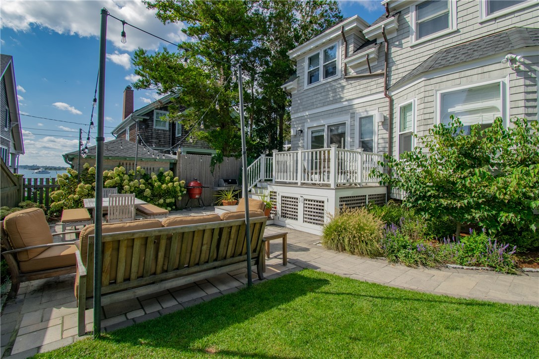 6 Bayside Avenue