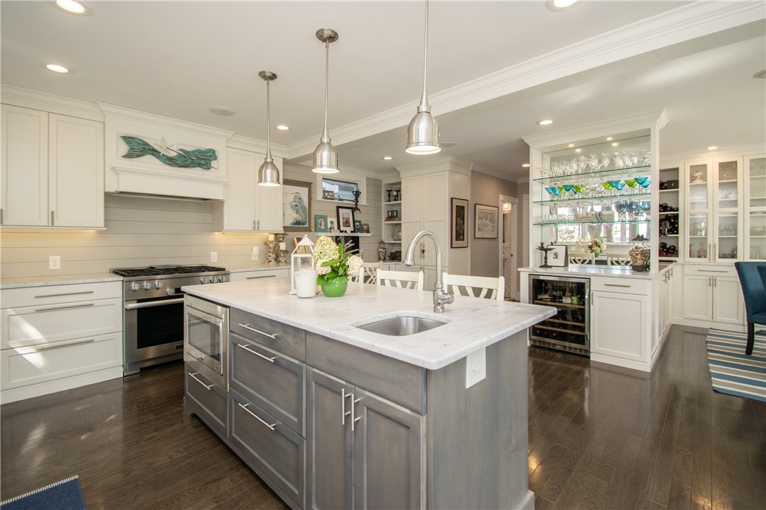 6 Bayside Avenue