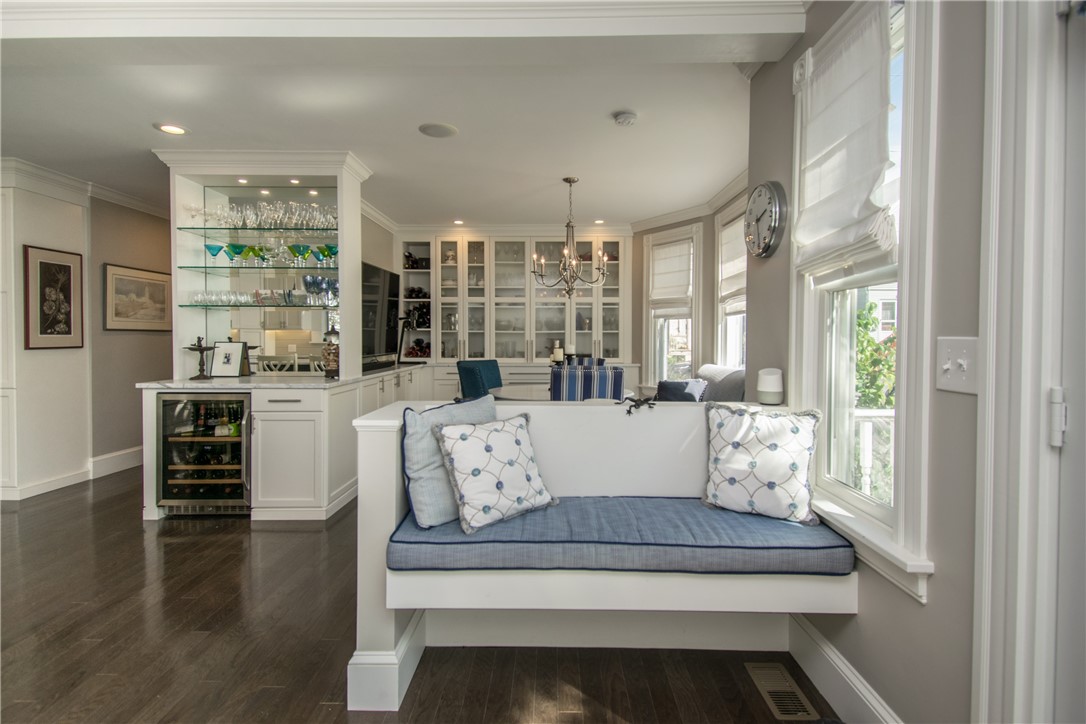 6 Bayside Avenue