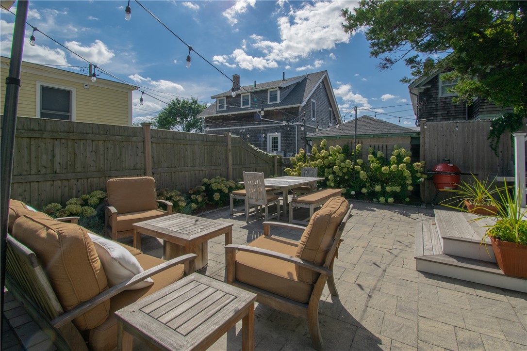 6 Bayside Avenue
