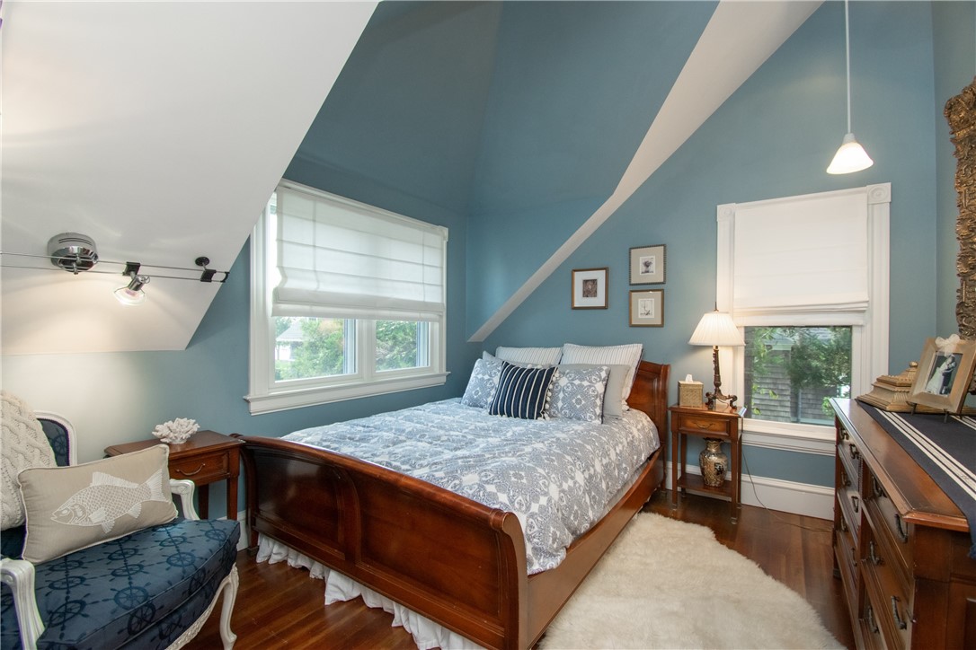 6 Bayside Avenue