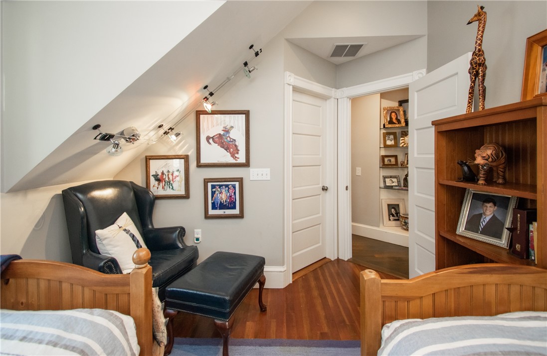 6 Bayside Avenue