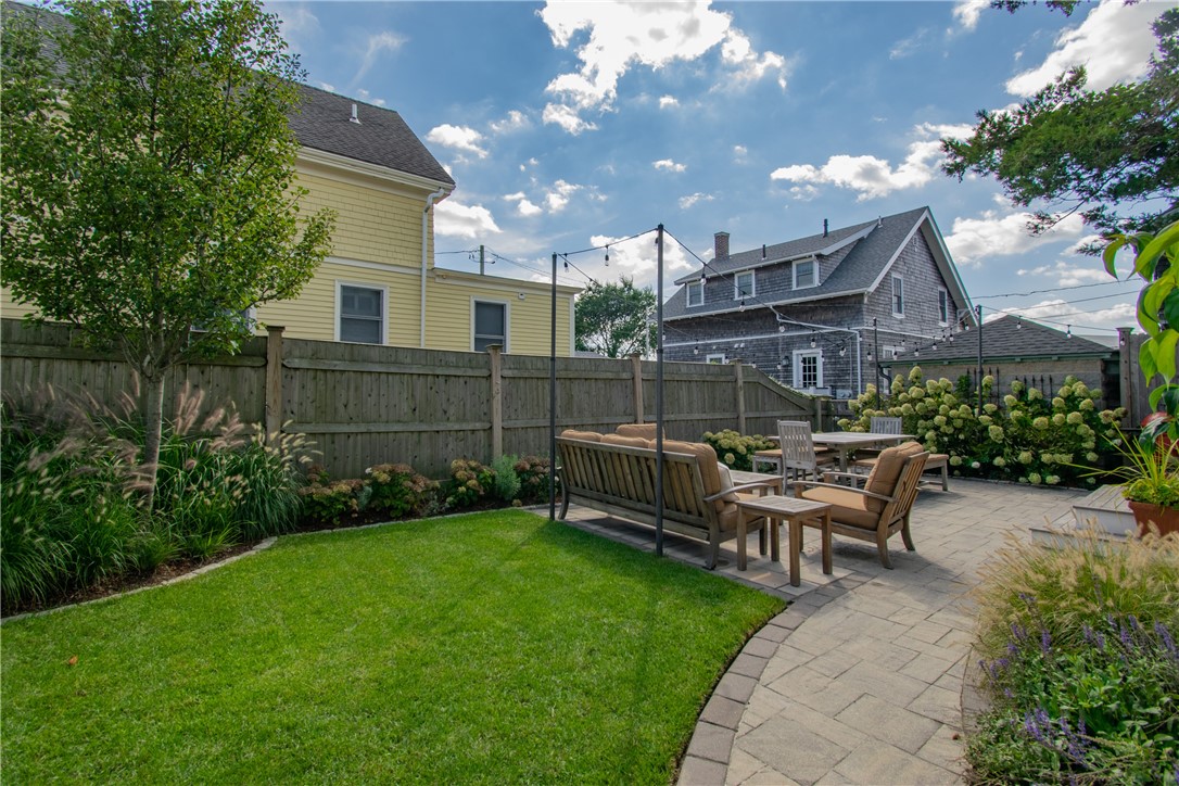 6 Bayside Avenue