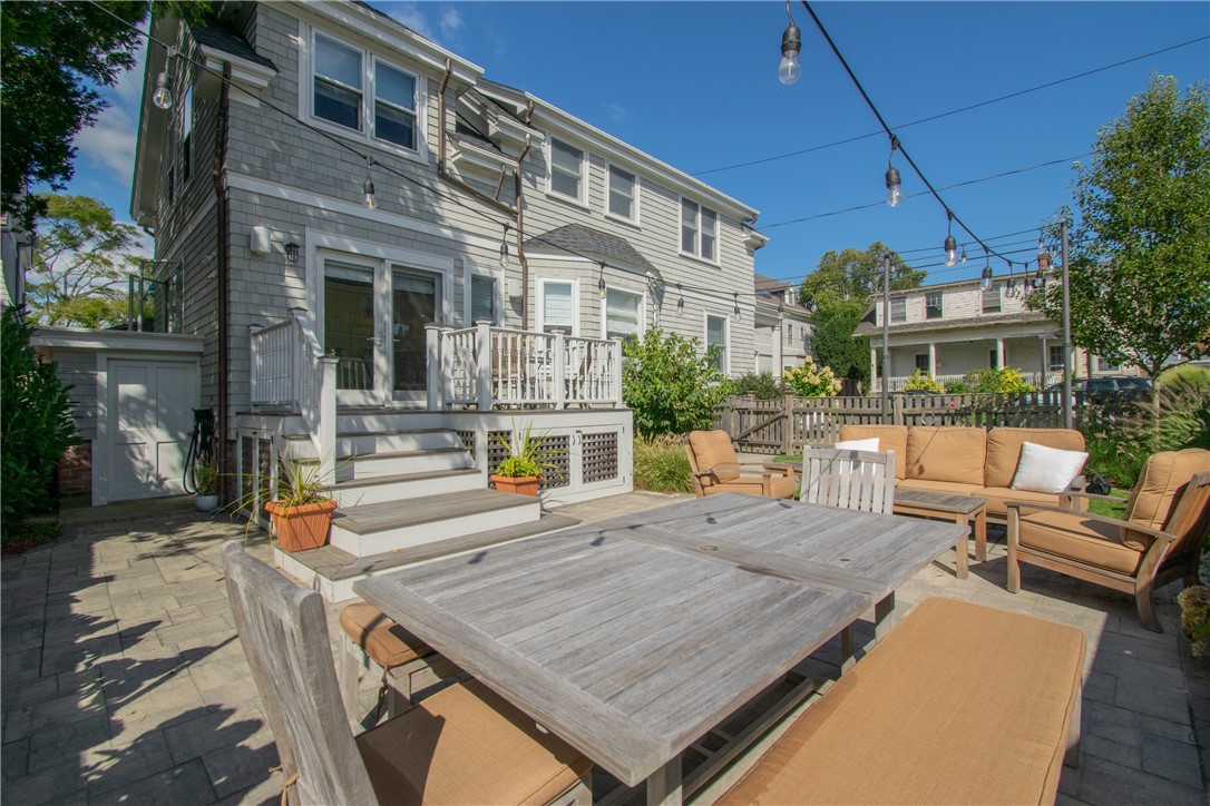 6 Bayside Avenue
