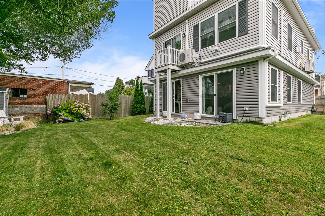 56 Houston Avenue