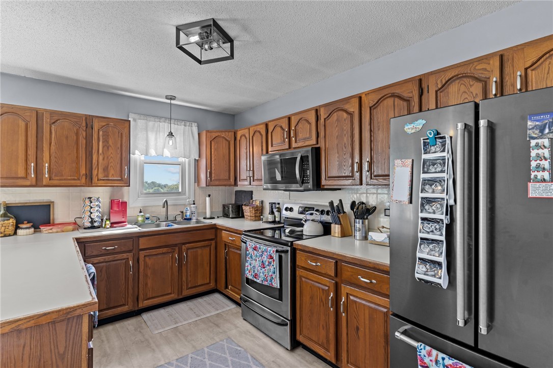 223 Oliphant Lane