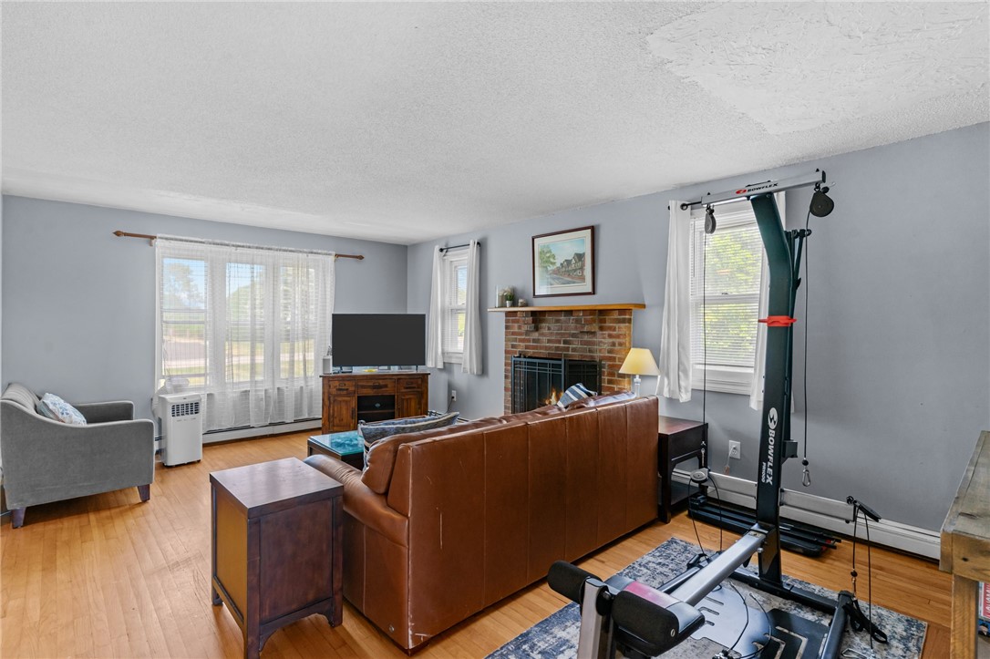 223 Oliphant Lane