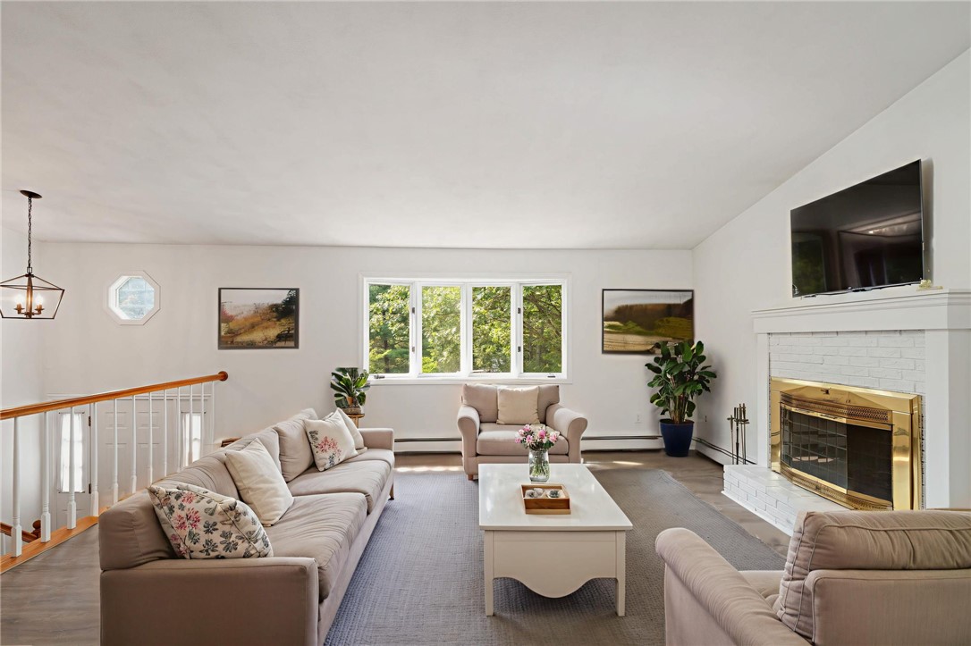 34 Winsor Avenue