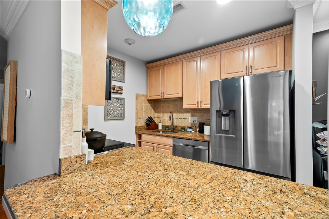 21 Starr Drive 207