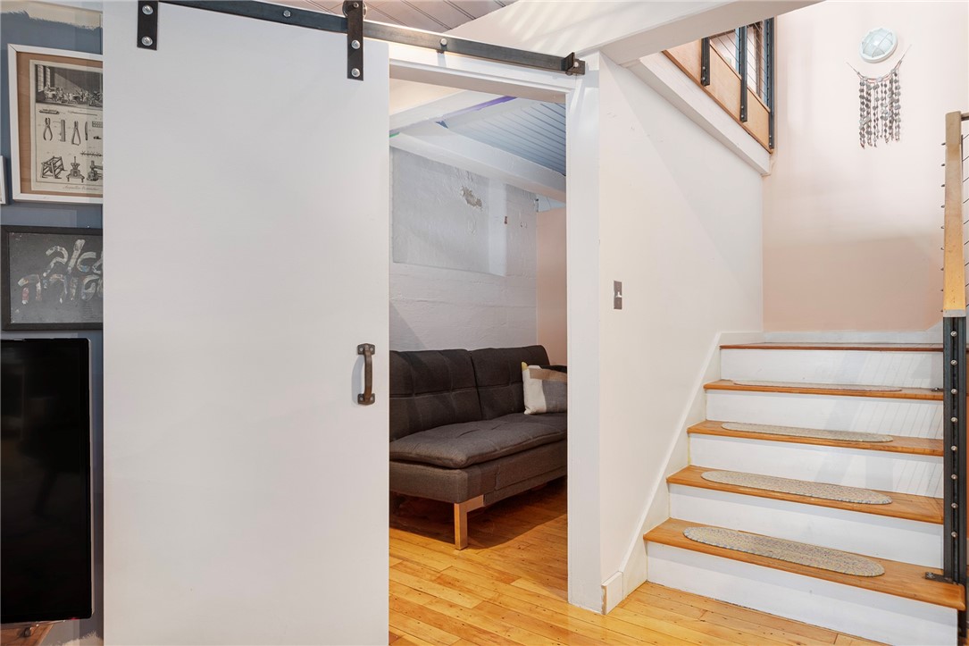 10 Exchange Court 618