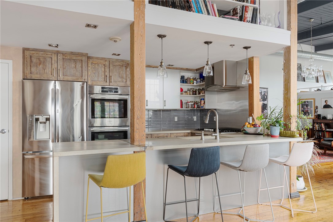 10 Exchange Court 618