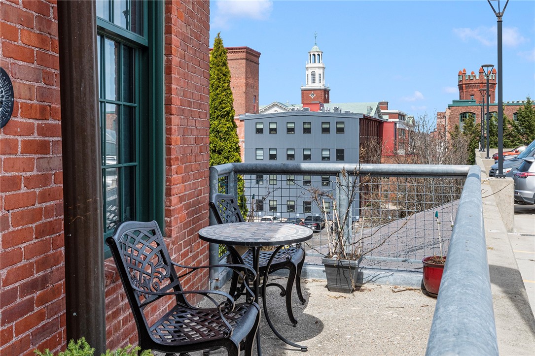 10 Exchange Court 618