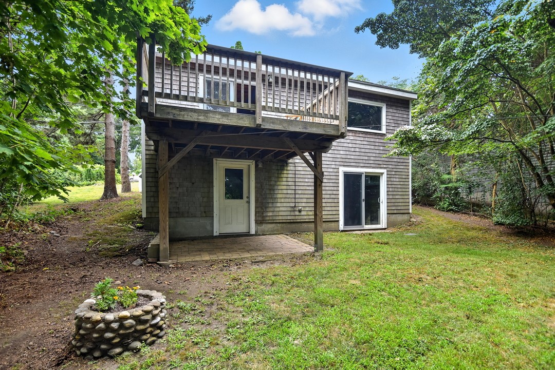33 West Main Road