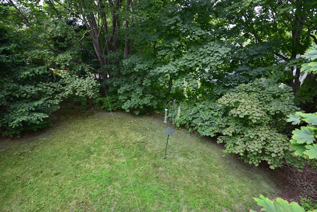 33 West Main Road