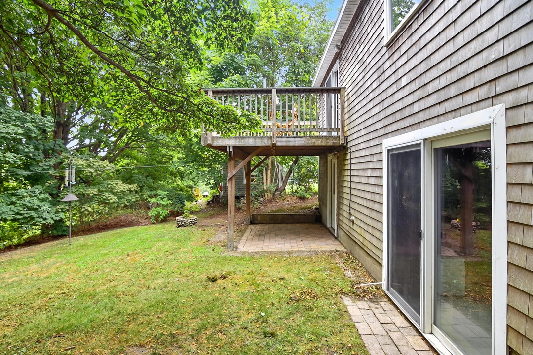 33 West Main Road