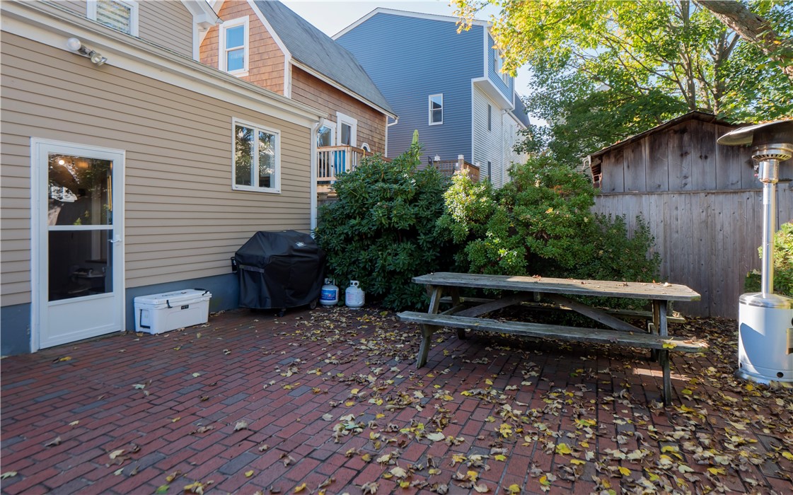 14 Lee Avenue