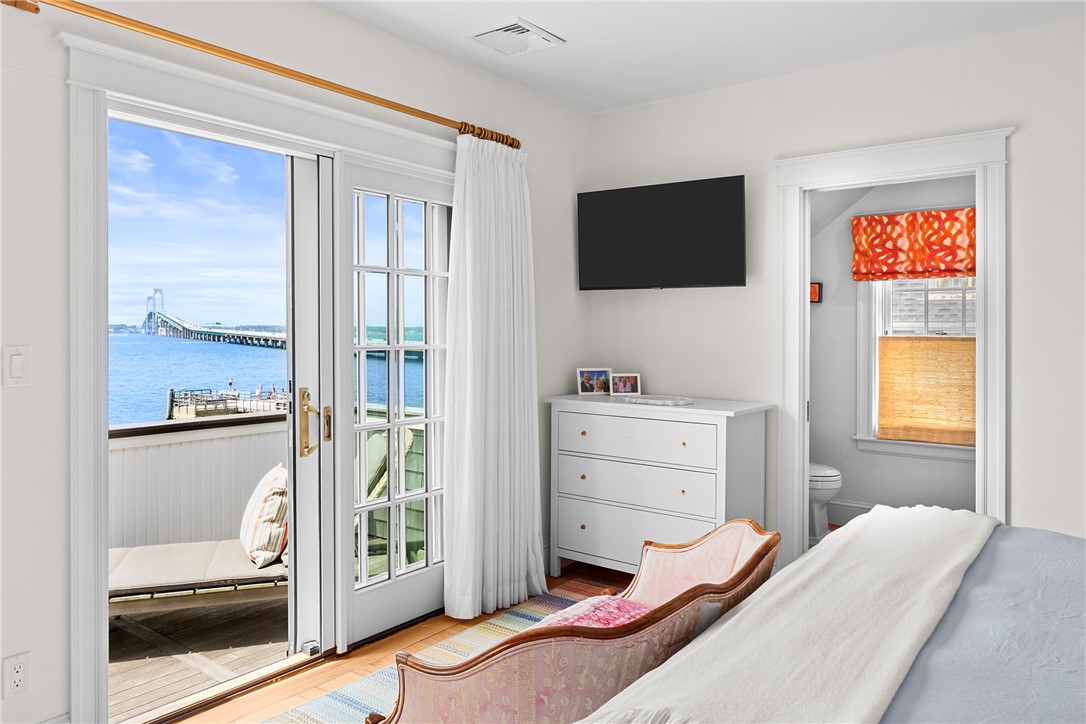 115 Washington Street