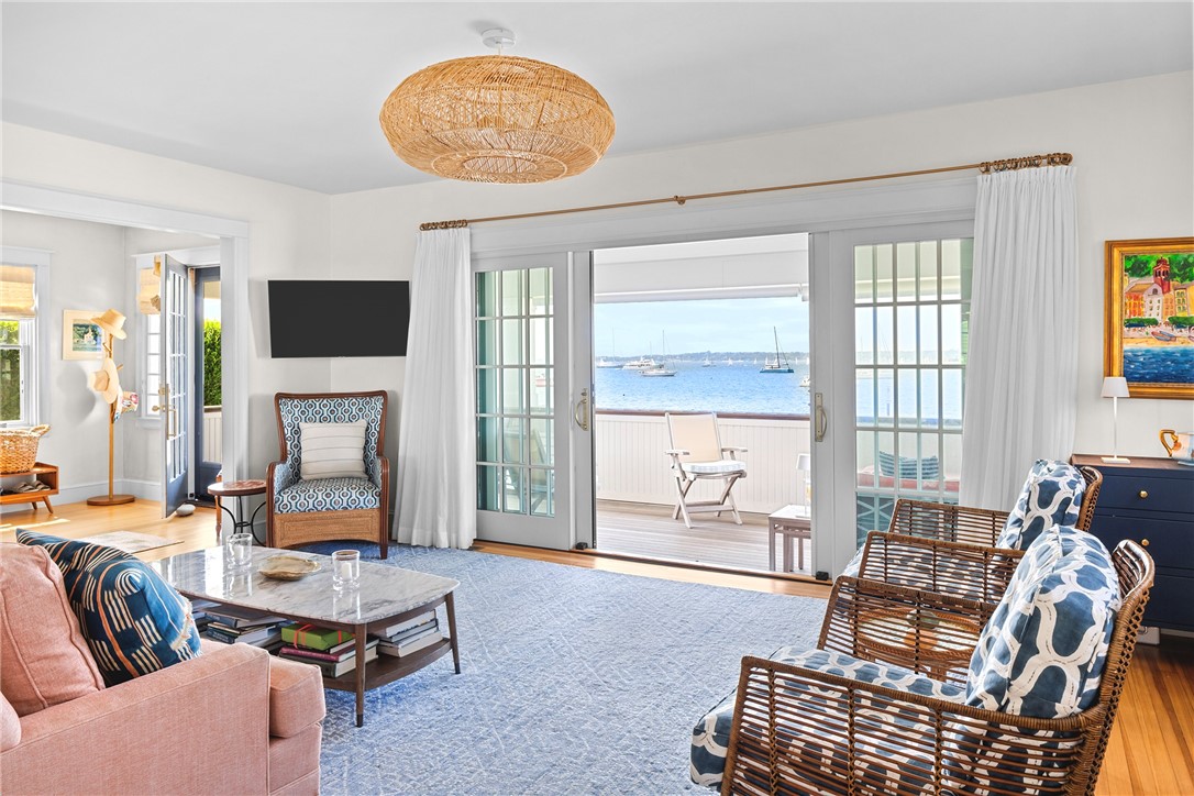 115 Washington Street