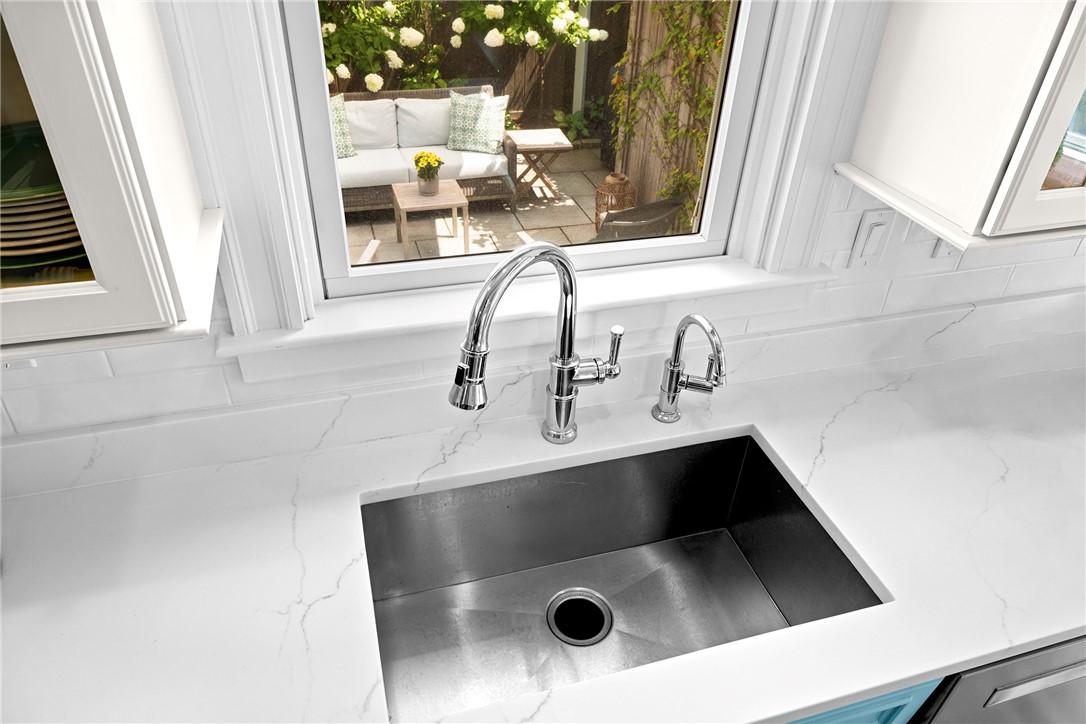 115 Washington Street