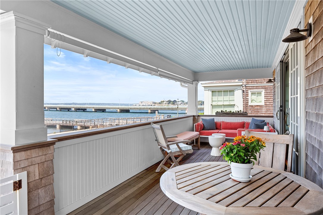 115 Washington Street