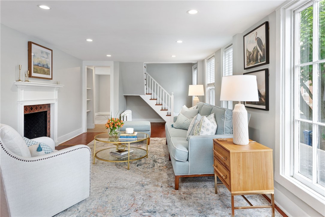 43 Farewell Street 2