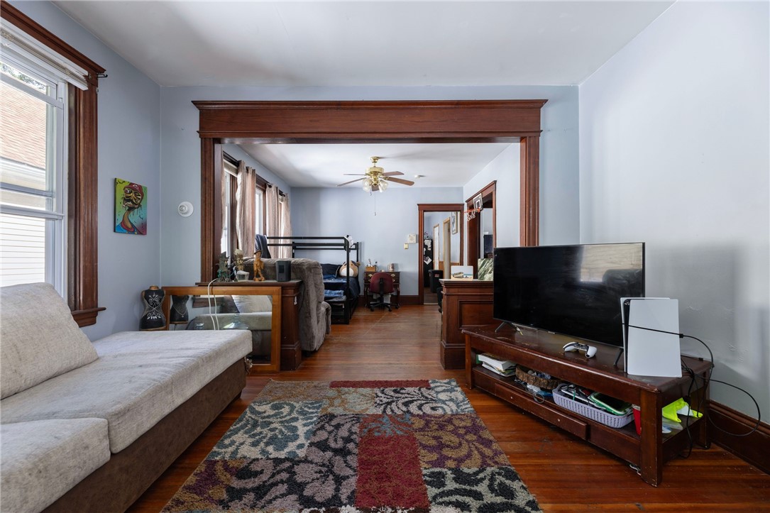 105 Garfield Avenue