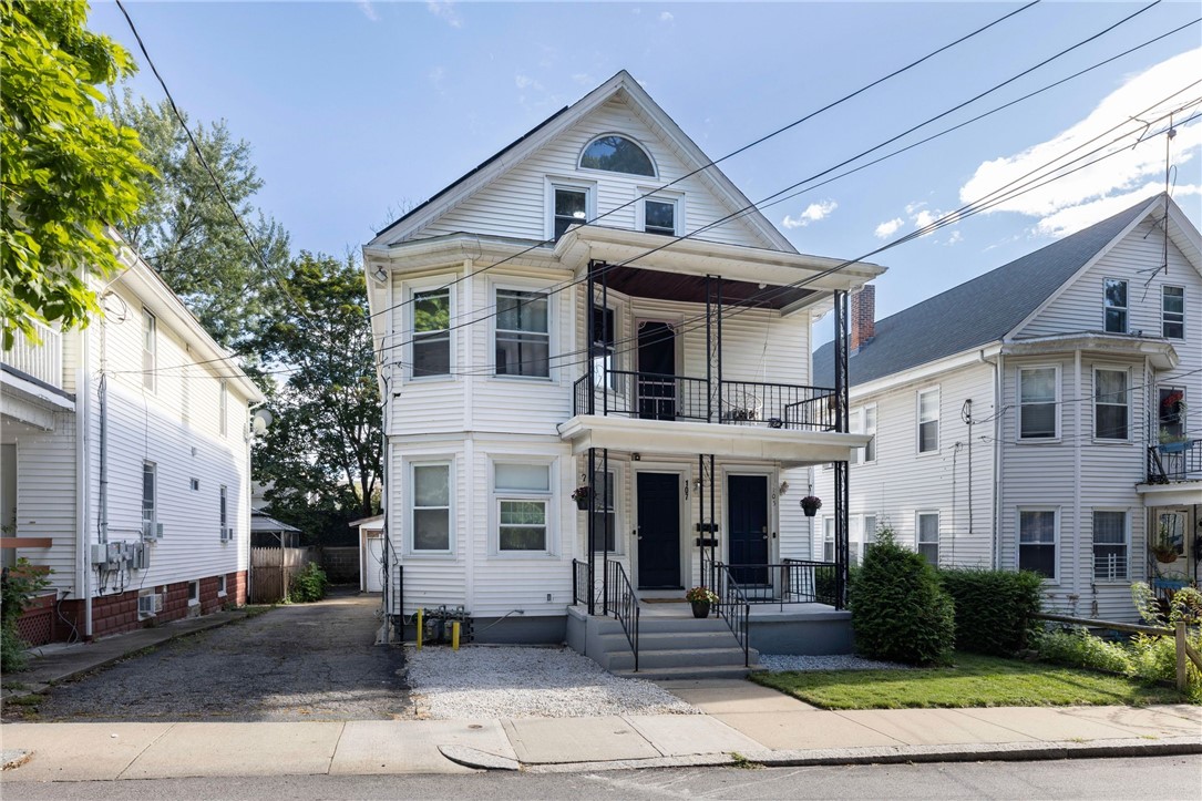105 Garfield Avenue