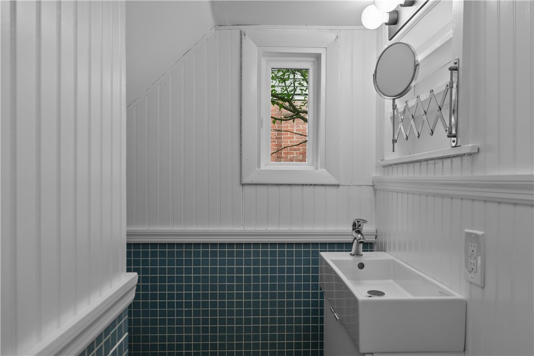 31 Bliss Road