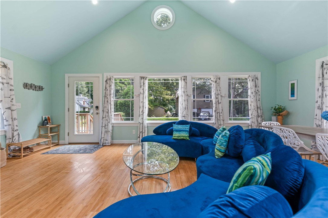 86 winsor Avenue