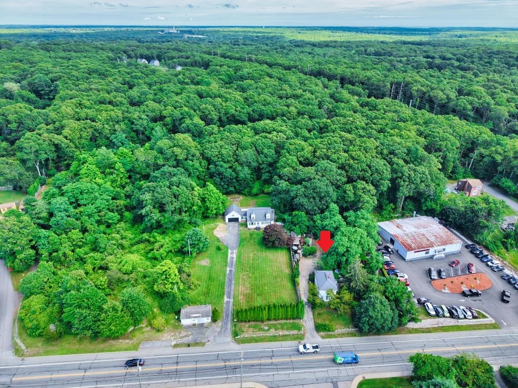 898 Main Road