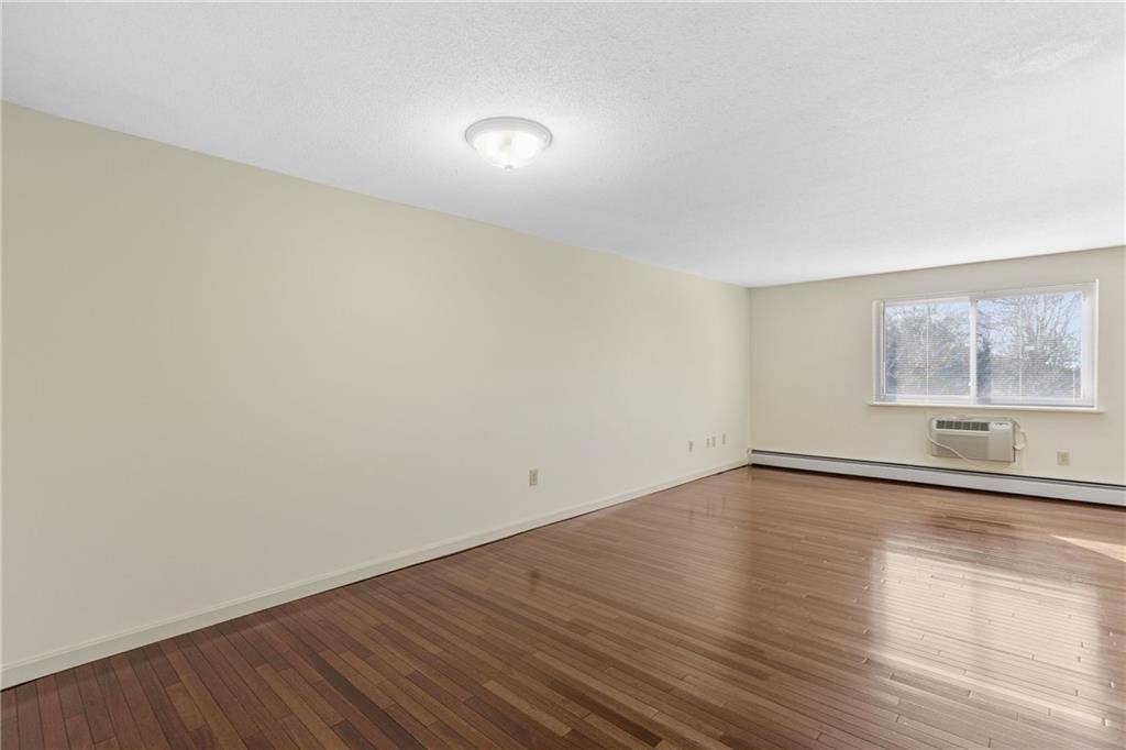 66 Girard Avenue 417