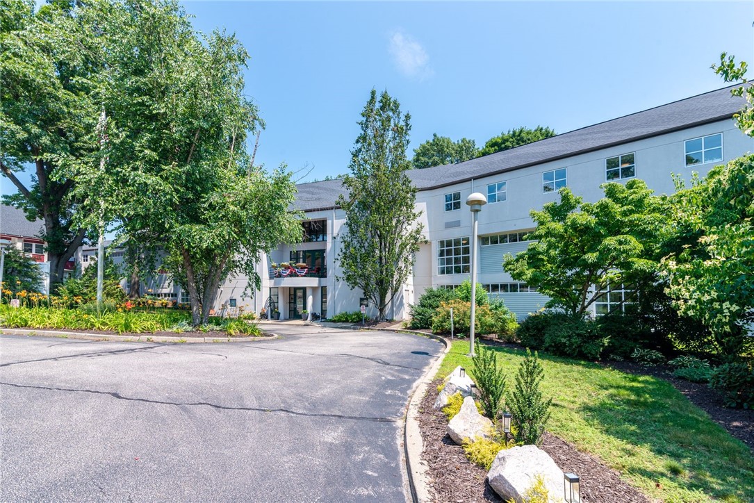 229 Medway Street 103