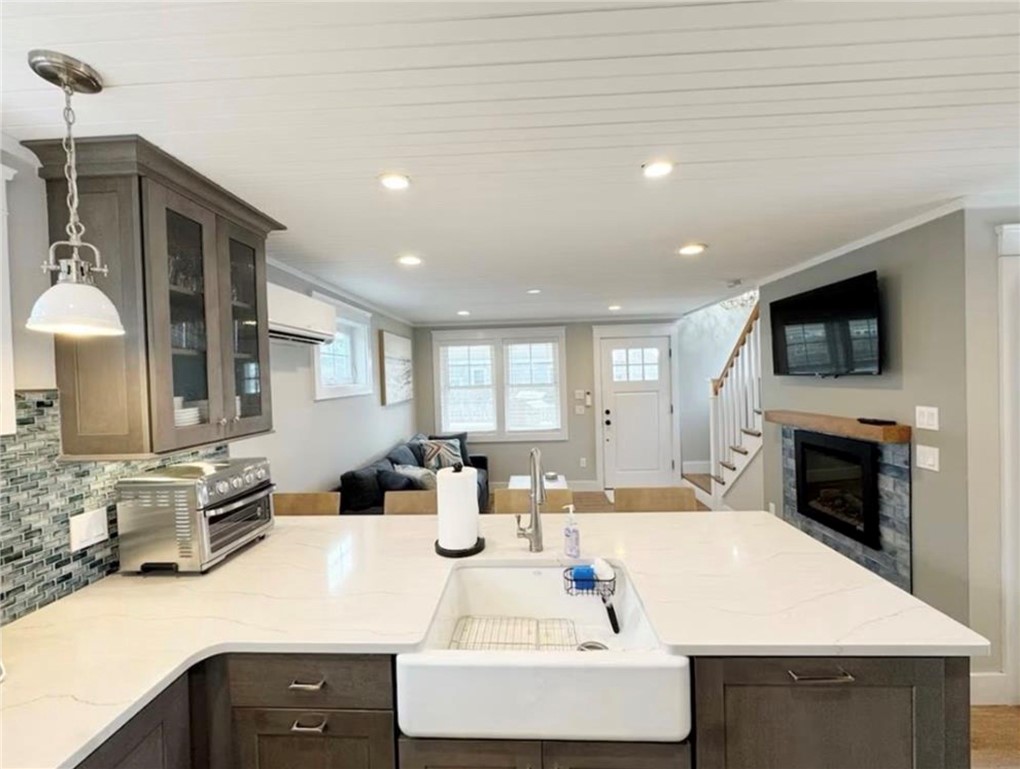 21 Warren Avenue 21