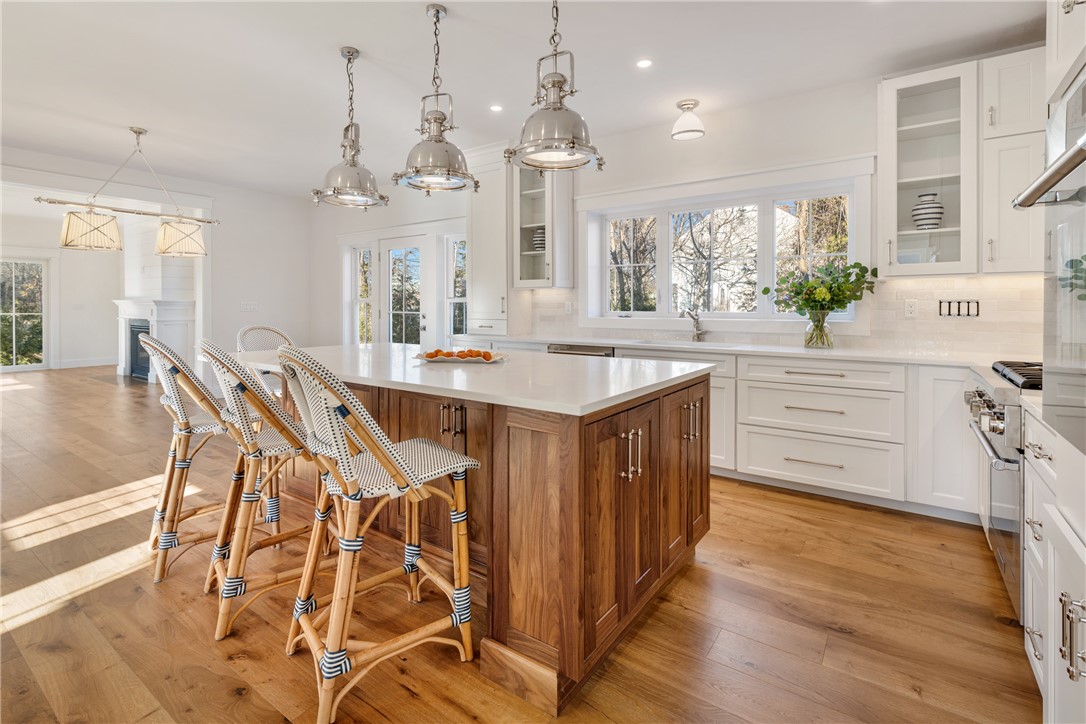 1 Knowlton Court
