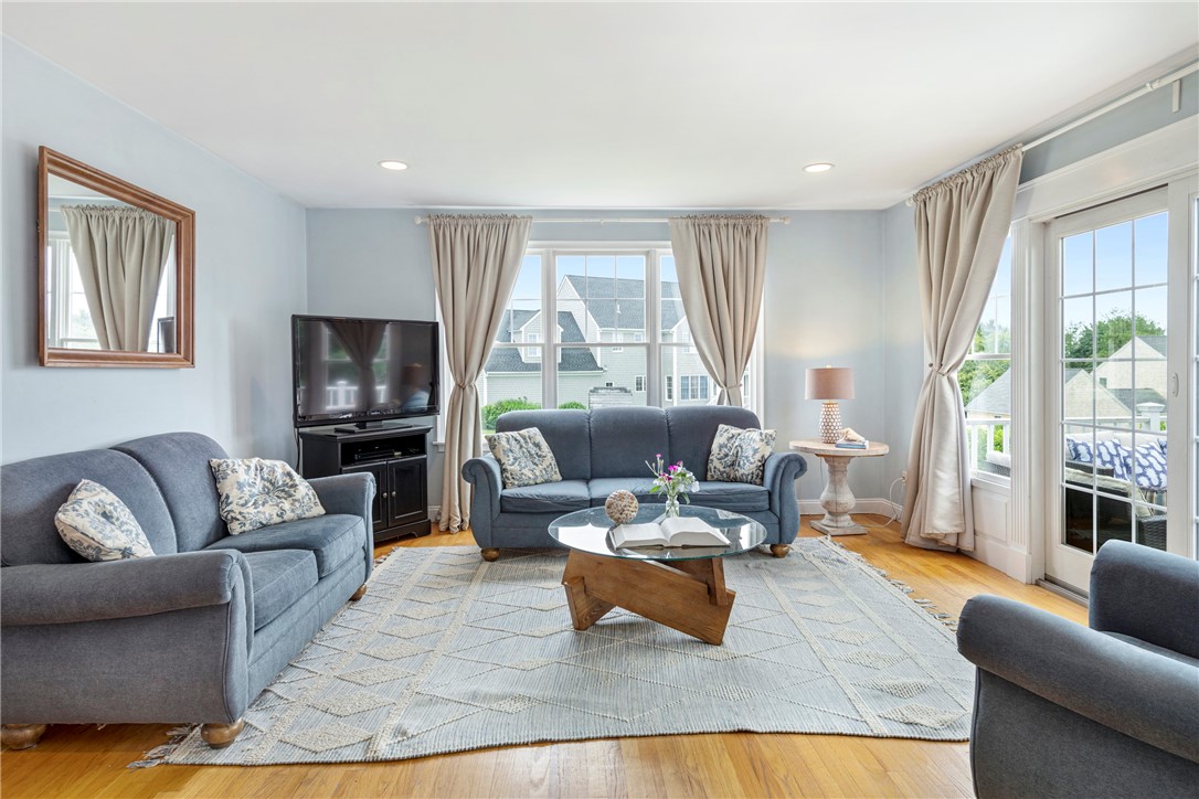 30 Hamilton Drive