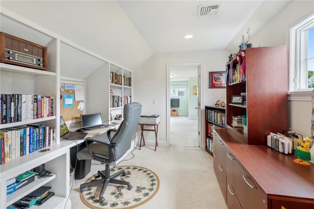 30 Hamilton Drive