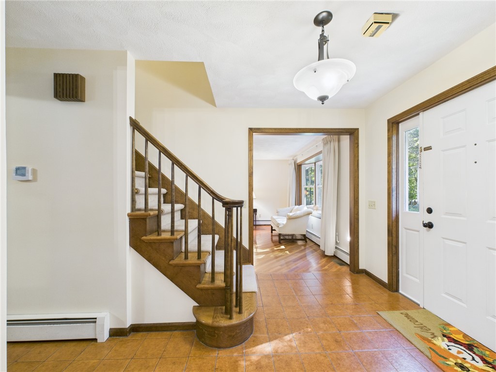10 Columbia Lane